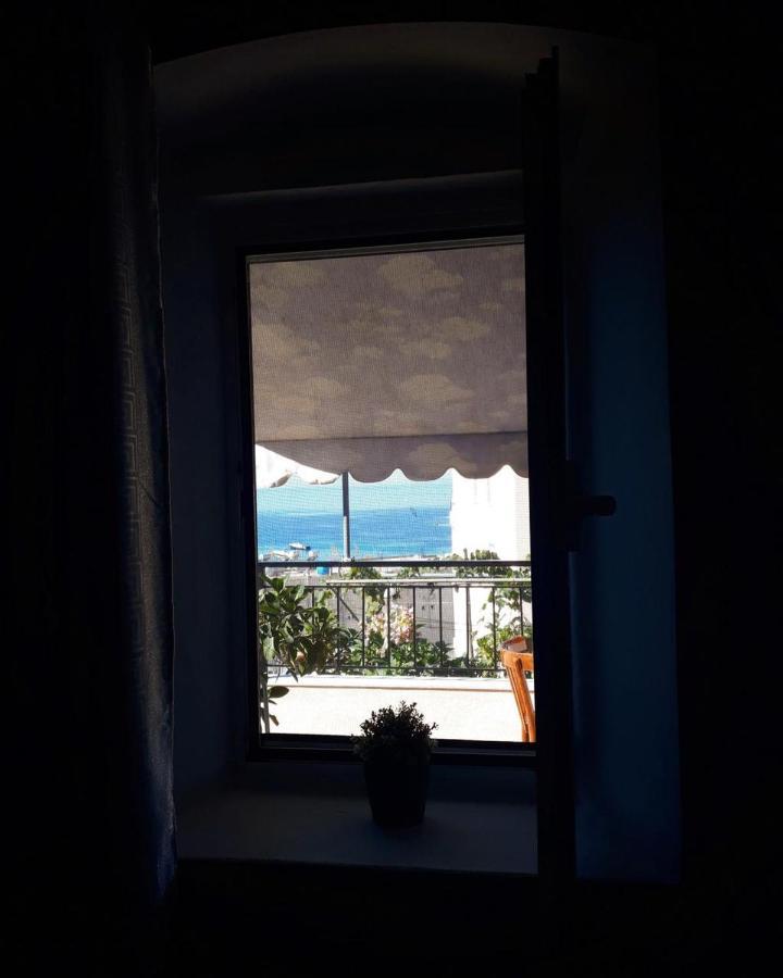 Brb Rooms Himarë Eksteriør billede